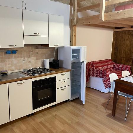 Piazzetta Del Forno Grazioso Bilocale Ad アッセルジ エクステリア 写真
